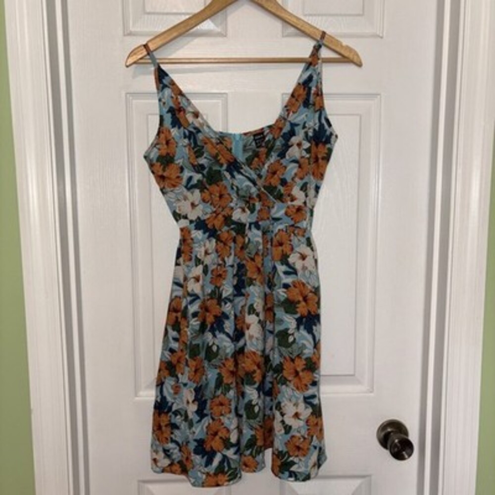 EUC SHEIN Sz Medium Or 6 Hawaiian Print Mini, Sundress, V-Neck,  Spaghetti Strap